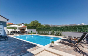 Pet Friendly Apartment In Split With Wifi